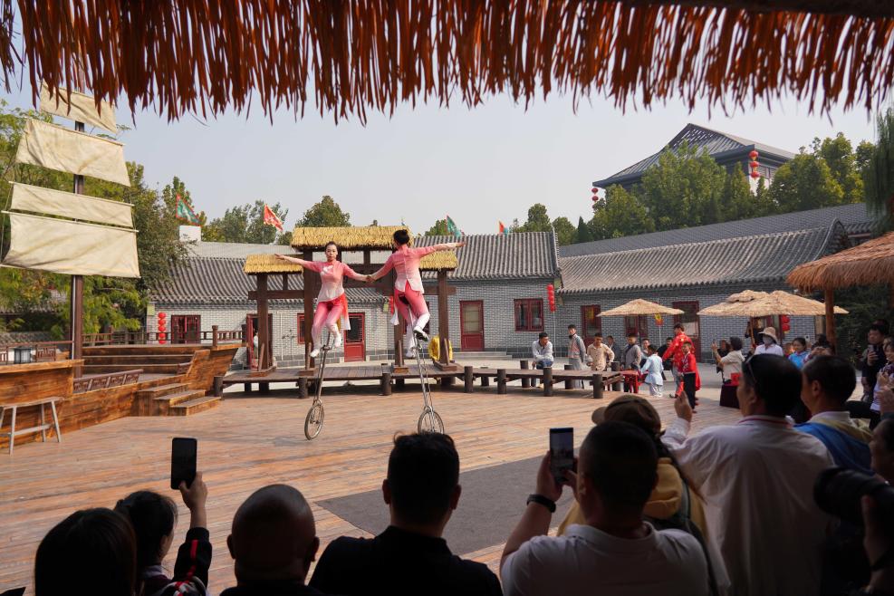 河北吳橋：賞&ldquo;九月廟會(huì )&rdquo; 享雜技盛宴