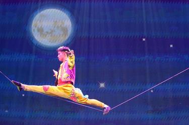 遂寧市雜技團國風(fēng)音畫(huà)雜技舞臺劇《出彩中國》在京上演