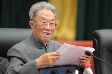 &ldquo;人民藝術(shù)家與中國當代文學(xué)&mdash;&mdash;王蒙文學(xué)創(chuàng  )作70周年學(xué)術(shù)研討會(huì )&rdquo;在京召開(kāi)