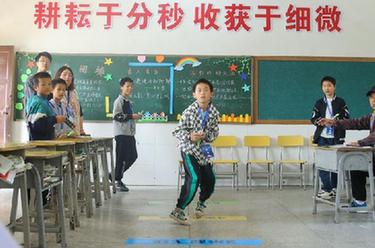 湖南隆回：科技體育促成長(cháng)