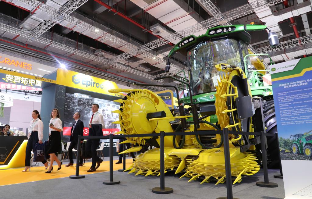 第六屆進(jìn)博會(huì )開(kāi)展 首發(fā)首展新品亮相