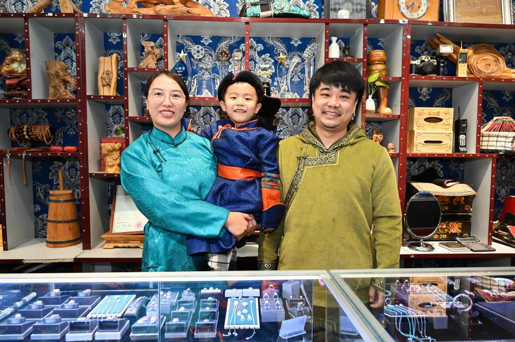 &ldquo;90后&rdquo;殘疾銀匠齊天賜的創(chuàng  )業(yè)故事