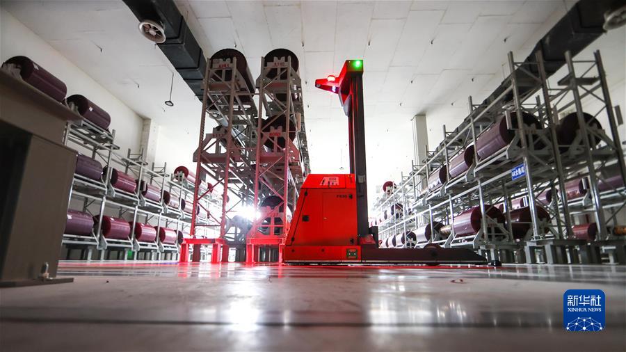 (圖文互動(dòng))(15)“中國經(jīng)濟發(fā)展前景一定會(huì )更加光明”——習近平總書(shū)記引領(lǐng)統籌推進(jìn)高質(zhì)量發(fā)展和高水平安全述評