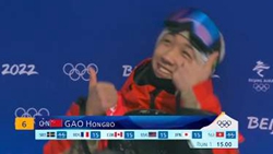 他只得了15分卻笑得很幸福 閃光的，不只有獎牌