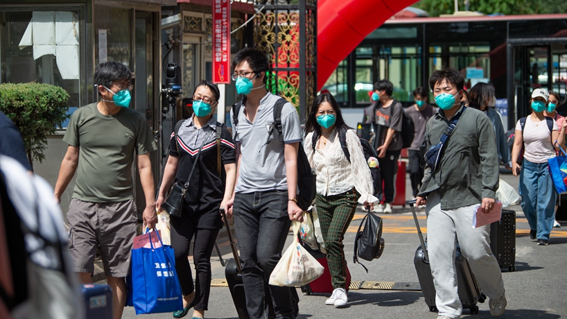 北京南新園小區集中隔離居民陸續回家