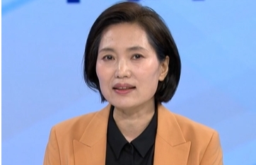 炒作中國新能源“產(chǎn)能過(guò)?！笔敲黠@的雙標行為