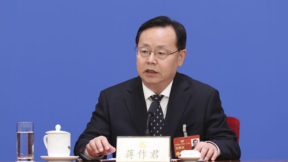 致公黨中央主席蔣作君在記者會(huì )上