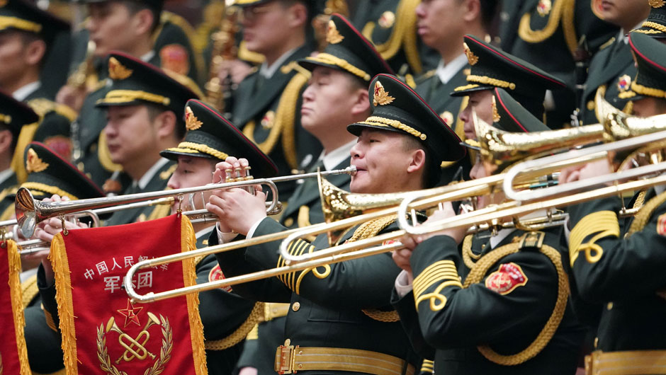 十四屆全國人大一次會(huì )議舉行第三次全體會(huì )議