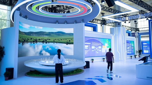 青海以綠為底 跑出&ldquo;新&rdquo;速度