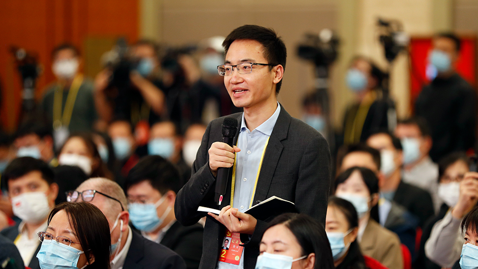 中國外文局中國報道雜志記者提問(wèn)