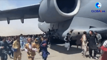 全球連線(xiàn)丨慘??！喀布爾機場(chǎng)現場(chǎng)