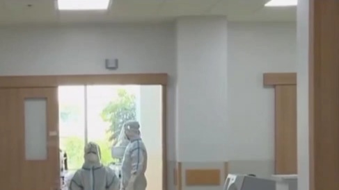 越南衛生部提出要求&mdash;&mdash;疫情重災區十天內要為所有成年人接種疫苗