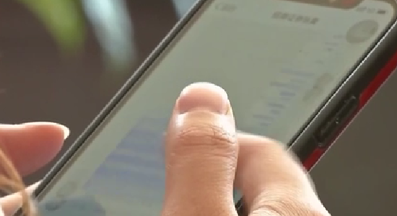 廣東佛山：遭遇炒股&ldquo;殺豬盤(pán)&rdquo; 女子被騙近百萬(wàn)元