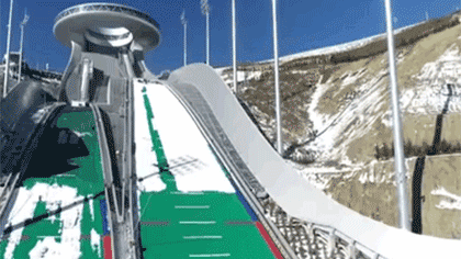 冬奧來(lái)了&mdash;&mdash;記者探訪(fǎng)&ldquo;雪如意&rdquo;造雪進(jìn)展