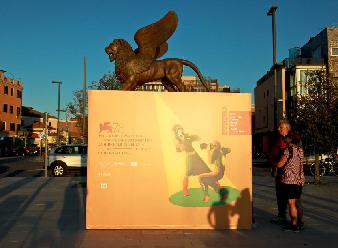 第78屆威尼斯國際電影節開(kāi)幕