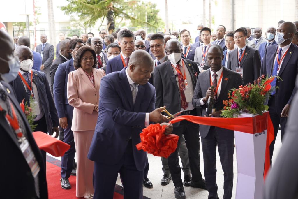華為安哥拉科技園區在羅安達揭幕
